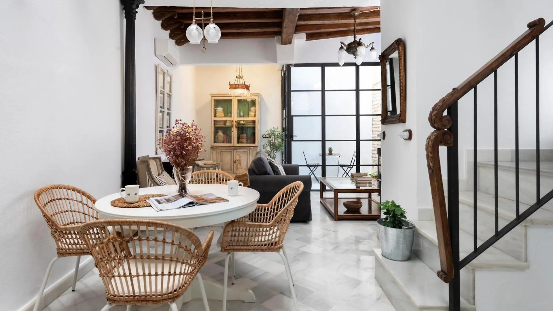 Magno Apartments Virgenes Luxury House Seville